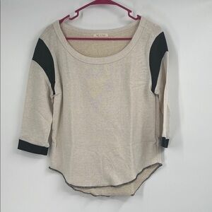 Cream and Black 3/4 Sleeve Top
